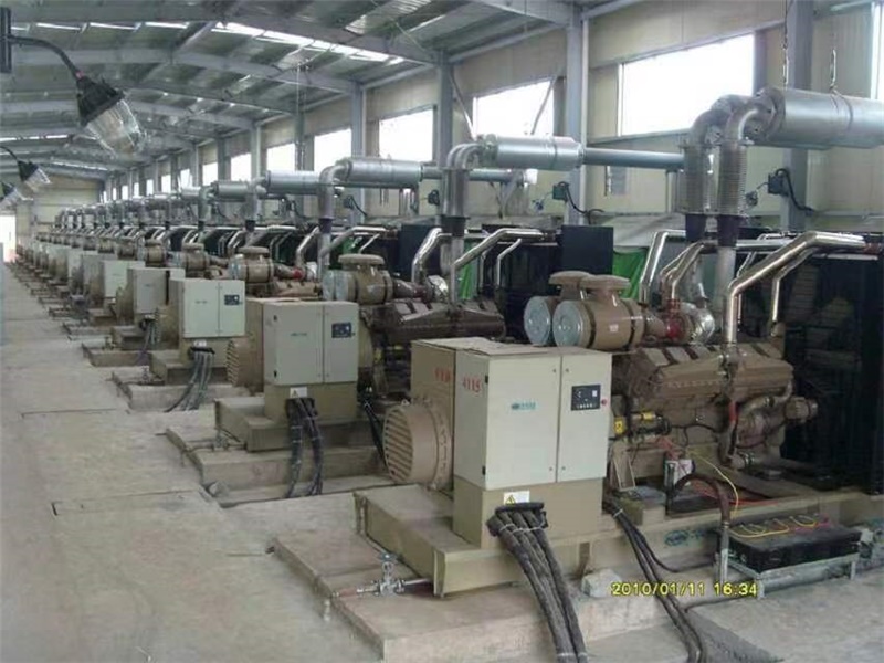 海外電站項目，20臺1000KW康明斯并機